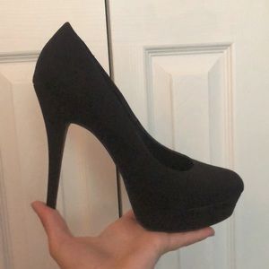 Lauren Conrad Platform pumps